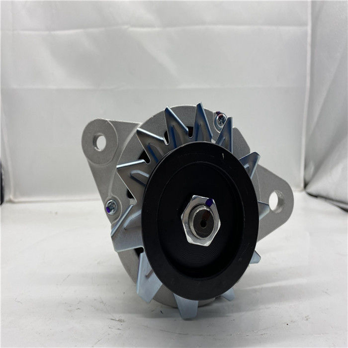 600-861-2110 Ekskavatör Alternatörü 4D102 PC75UU-3 PC7500-3 Dizel Motor Alternatörüne Uyar