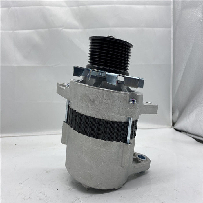 600-861-2110 Ekskavatör Alternatörü 4D102 PC75UU-3 PC7500-3 Dizel Motor Alternatörüne Uyar