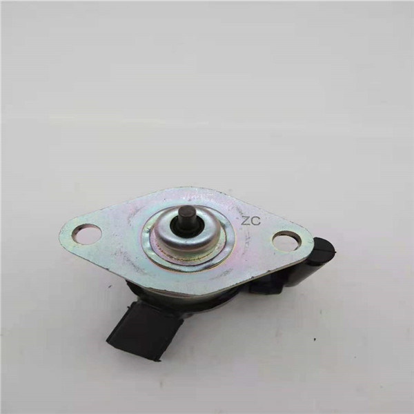 1C010-60015 Kubota Harvester / Ekskavatör Parçaları İçin Kısa İğne Durdurma Solenoid Valfı