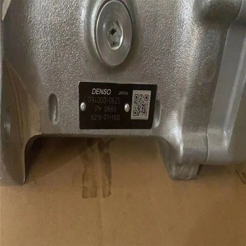 6219-71-1100 Dizel Yakıt Enjeksiyon Pompası Takma PC2000-8 WA800 WA900 SAA12V140E 6219711100