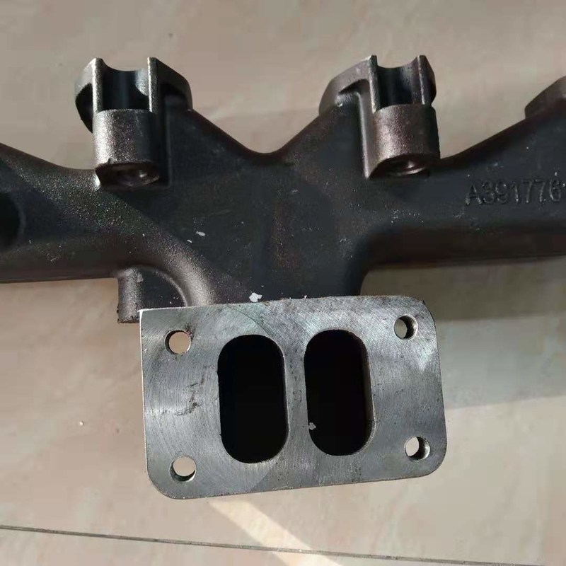 YUBP-00785 Ekskavatör 6D102 Hyundai R225LC-7 Dizel Motor için Parçaları Manifold Egzoz Aşınma